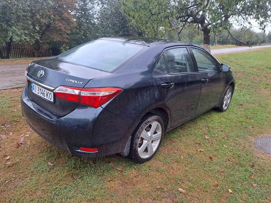 Продам тоету королу