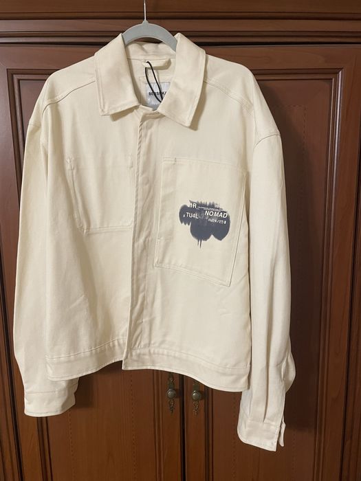 Bershka куртка джинсова біла. Pull and bear.