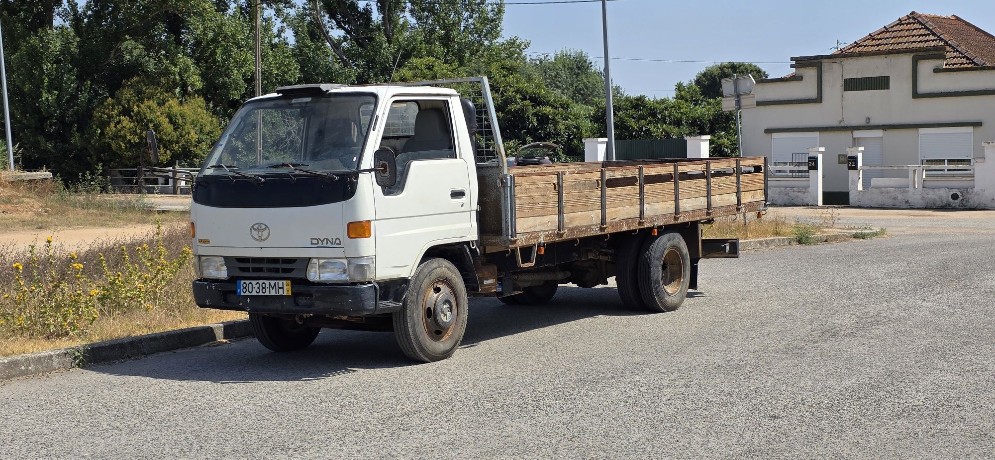 Toyota dyna 280 vendo