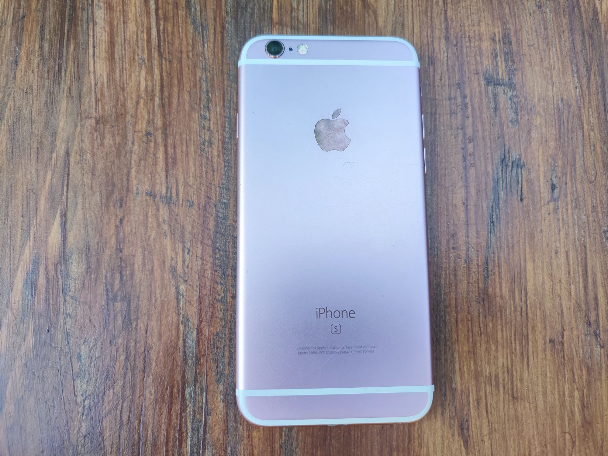 Телефон Apple Iphone 6S 16GB