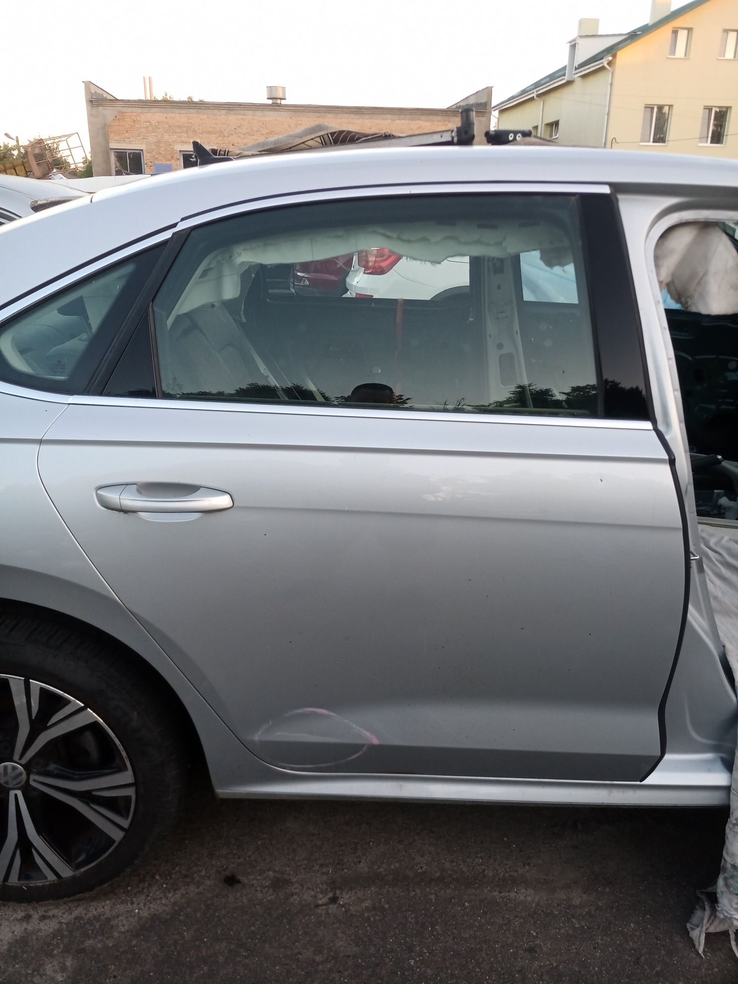 Двери дверь дверка VW Passat b8 NMS b9 Б9 USA пассат двері 19-24