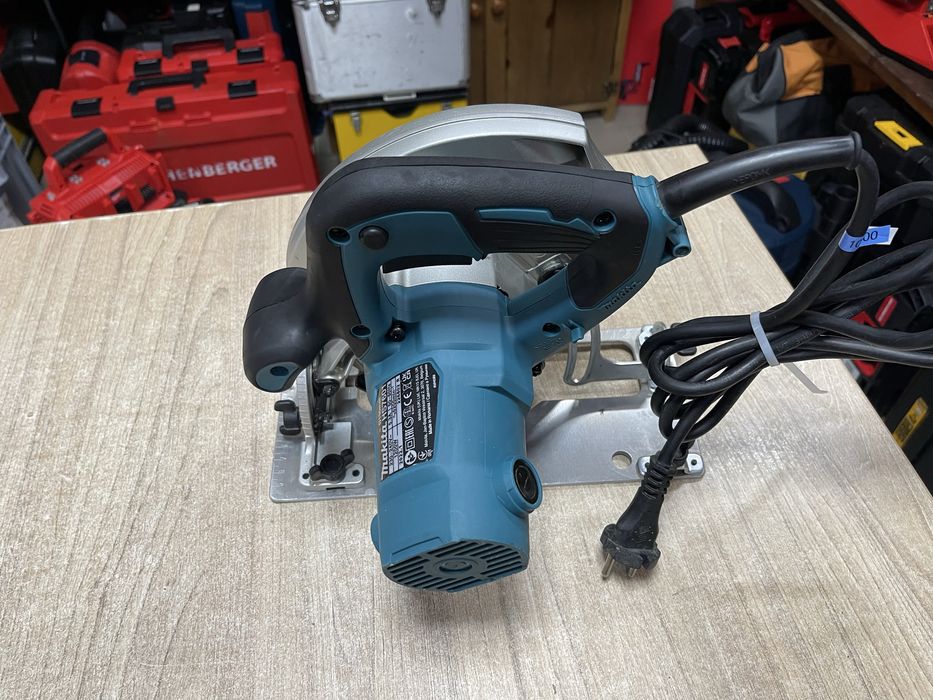 Makita HS7601 / дискова пила Макіта 1200W 190mm