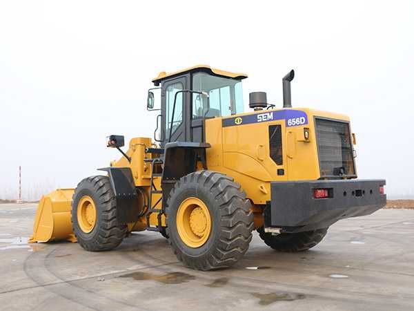 Фронтальний Навантажувач SEM 656D HL новий в Наявності