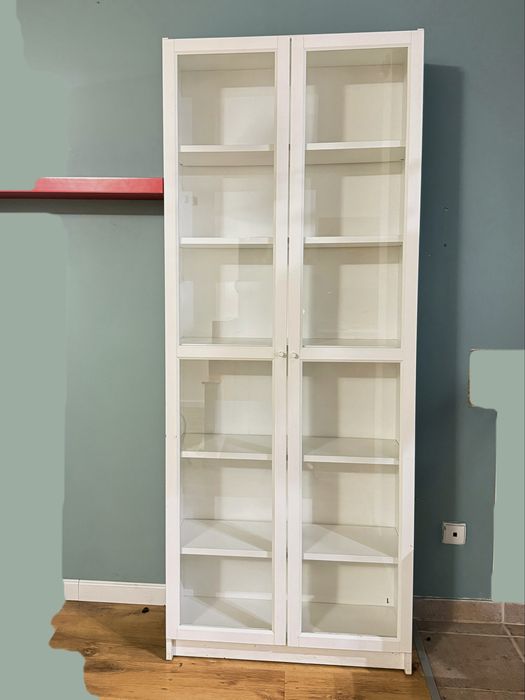 Regał ikea oszklony billy