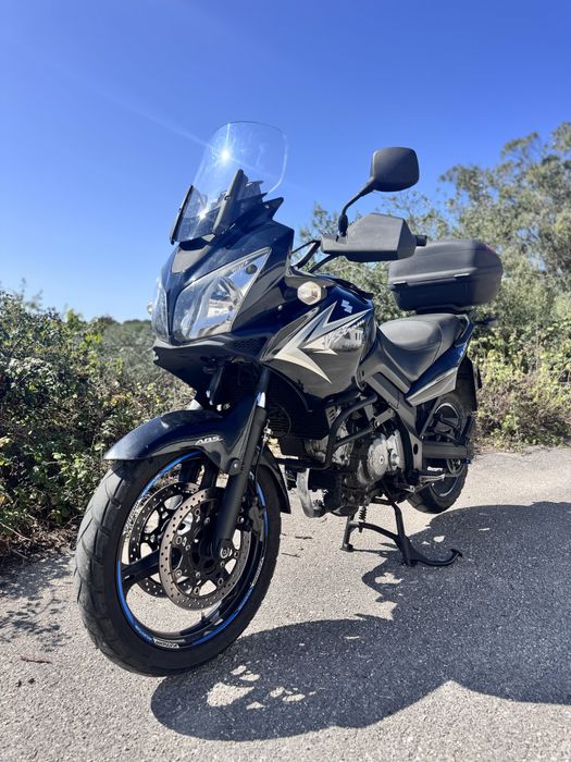 SUZUKI V-STROM DL650  poucos km otimo estado
