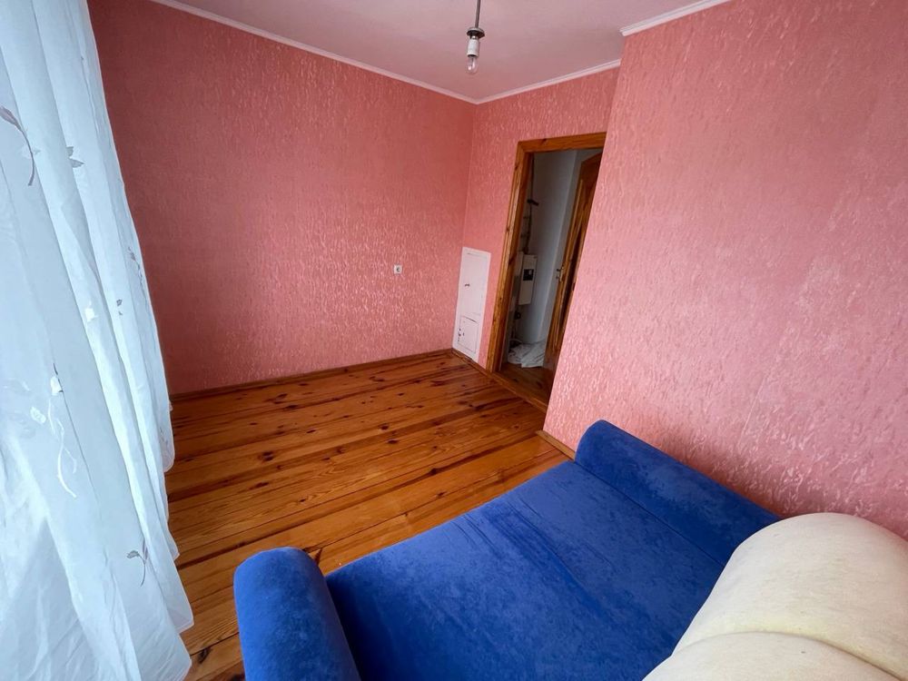 3-х кімнатна квартира в селищі Зарічне, Рівненська обл. 57 м. кв.