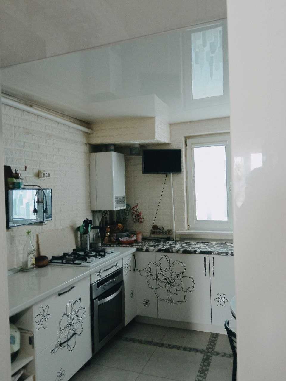 Продам дом на левом берегу на ул Лозовой ( район березинского рынка)