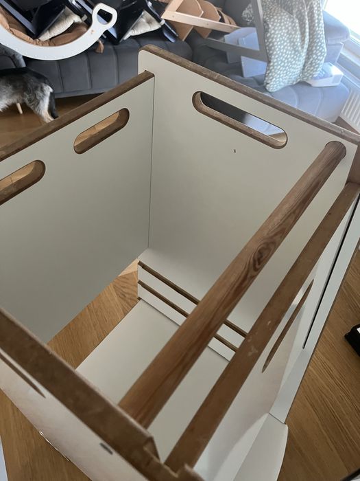 Kitchen helper tuptiwood