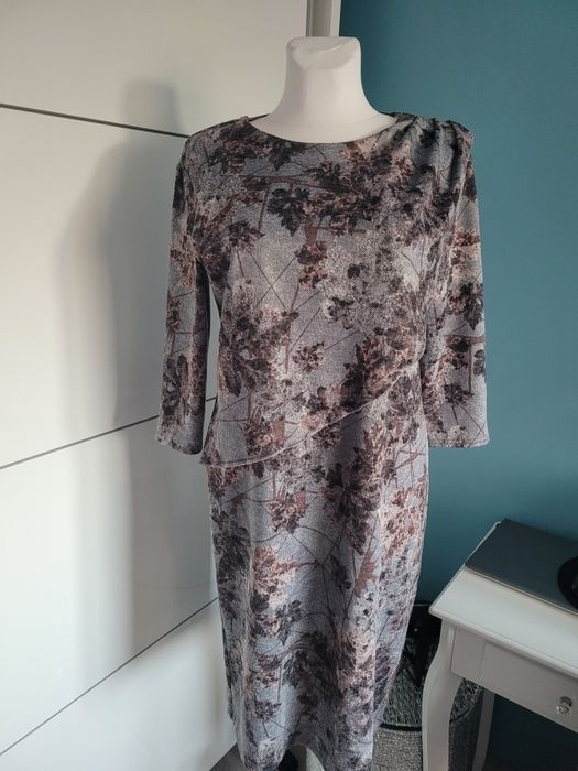 Sukienka kwiatowa 46