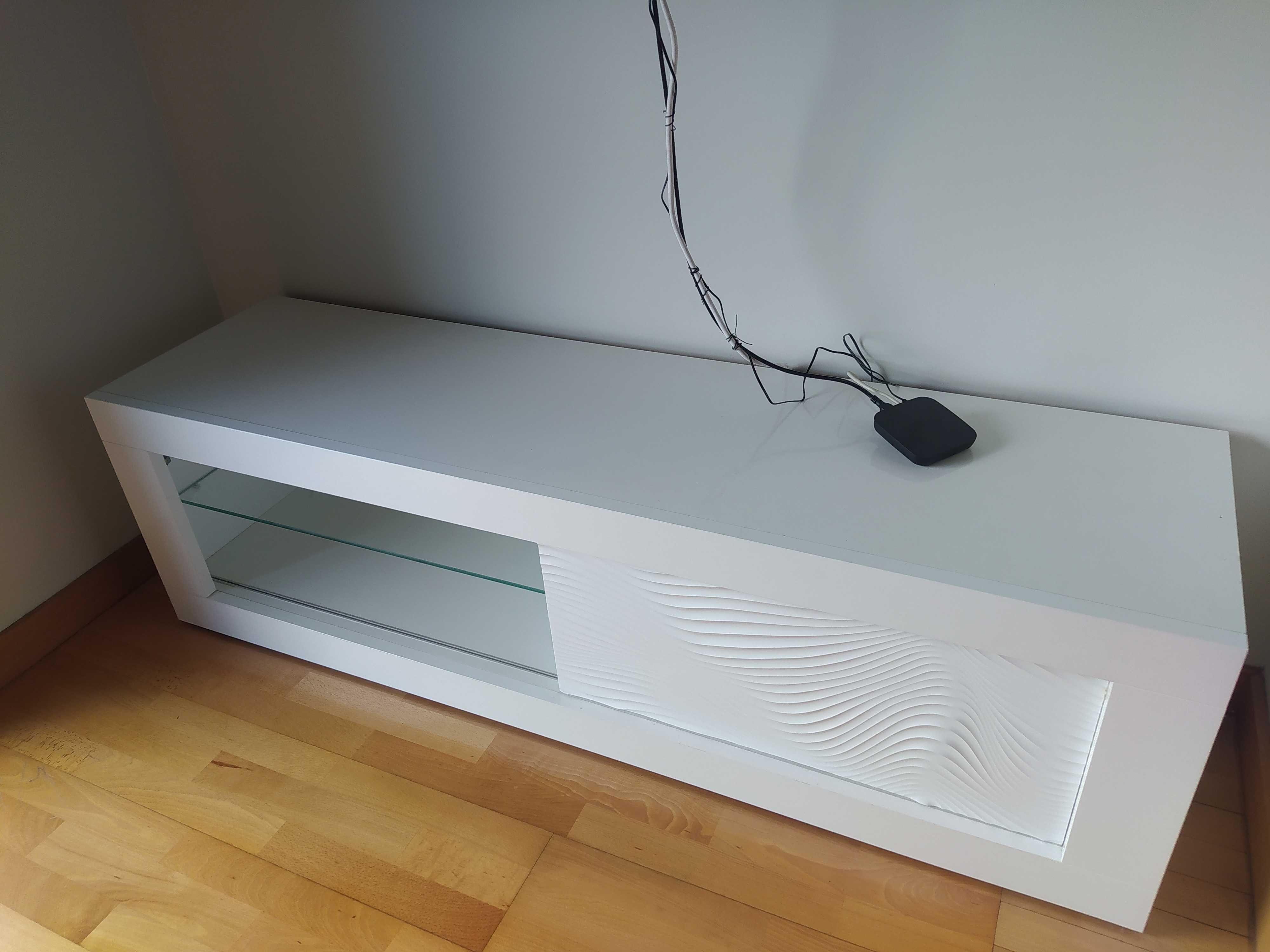 Móvel TV de sala com luzes LED