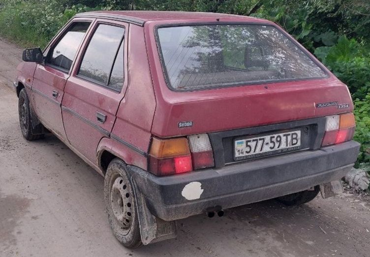 Продам шкода фаворит