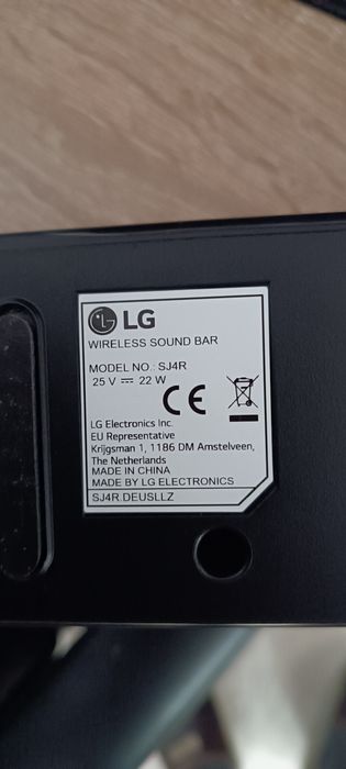 Soundbar LG + subwoofer + głośniki tylne - 420W + Gratisy