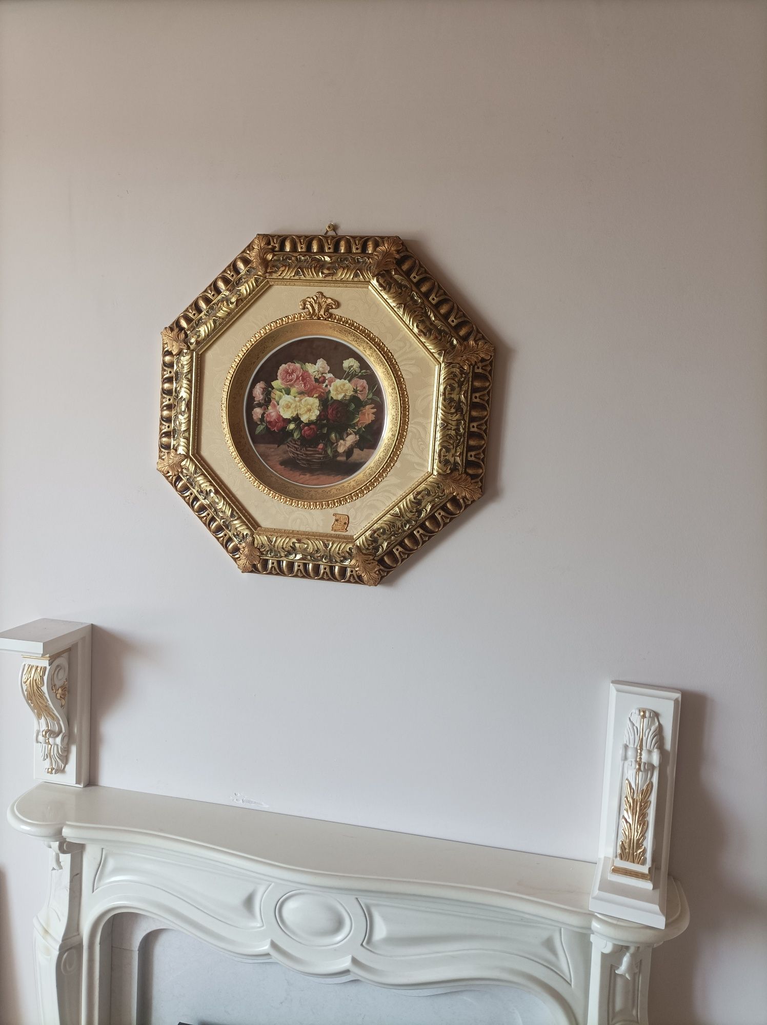 Capodimonte, Италия, "Цветы Версаче"".