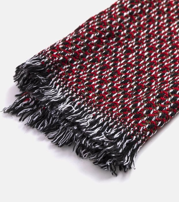 Czerwony szalik Aria