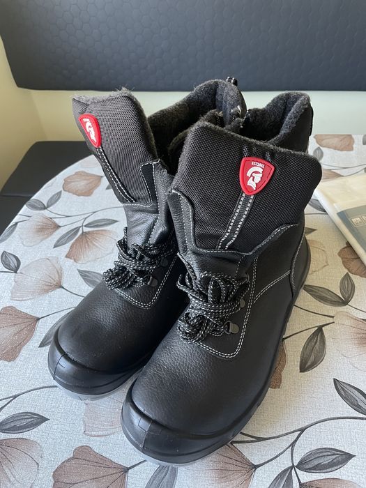 Nowe buty robicze jori 44