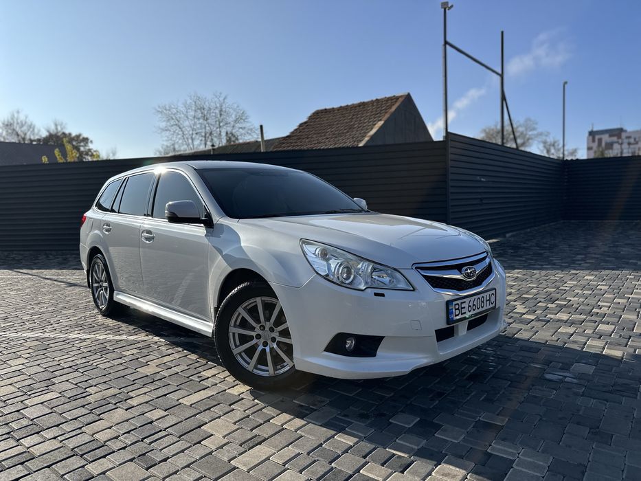 Subaru Legacy топова комплектація