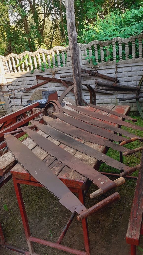 Stare Piły od Sìę do się z prl jako ozdoba lub dekoracja lub inne