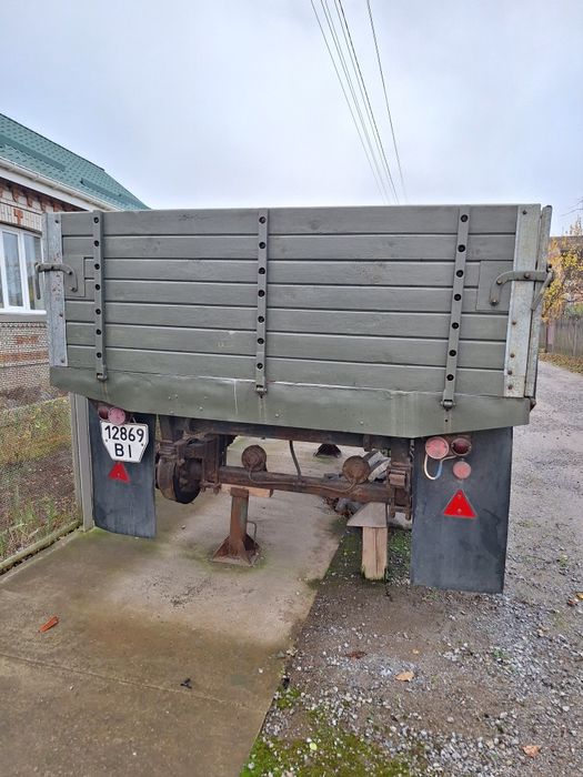 Продам причеп зил 130