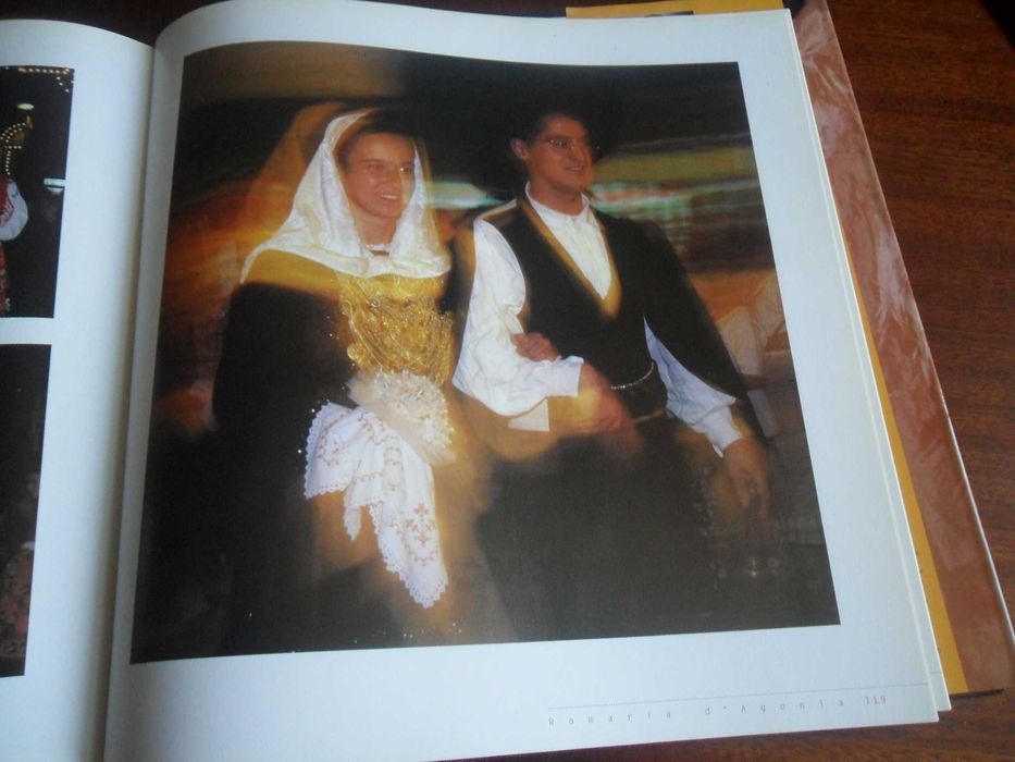 "Romaria d'Agonia - Viana do Castelo" de António Manuel Couto Viana