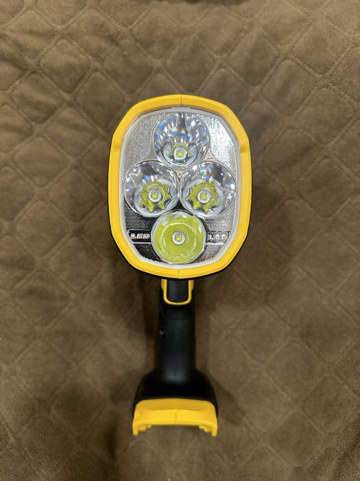 Dewalt DCL043, ліхтар акумуляторний