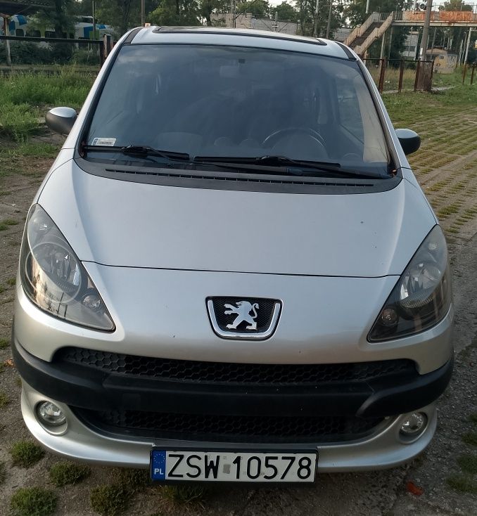 Peugeot 1007(automat)2005rok