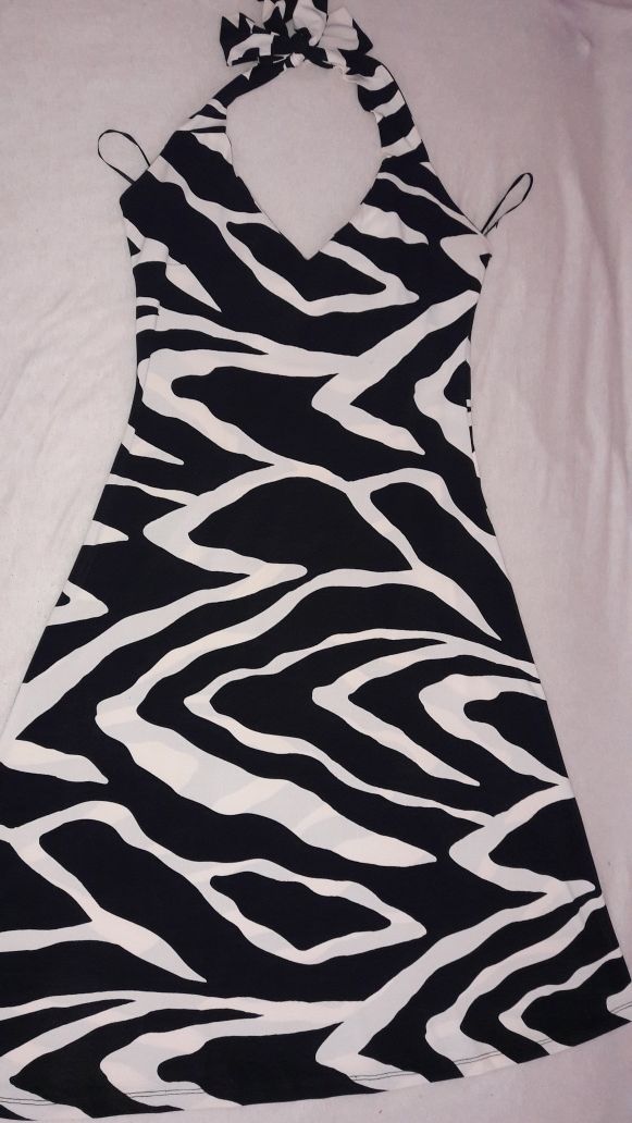 Sukienka H&M w modny zwierzęcy print