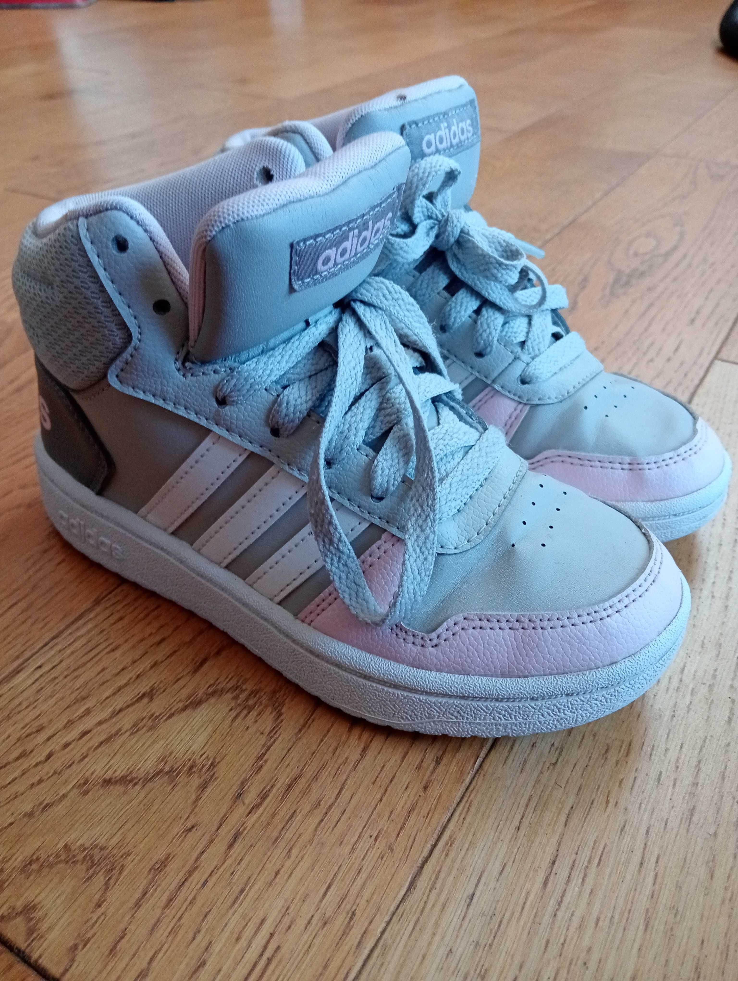 Buty dziecięce Adidas Hoops 32