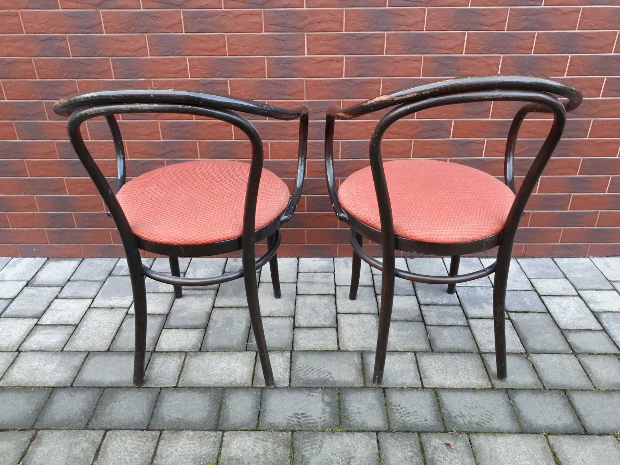 Krzesła bukowe gięte model Thonet