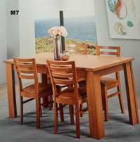 Conjunto sala: Mesa e 4 cadeiras