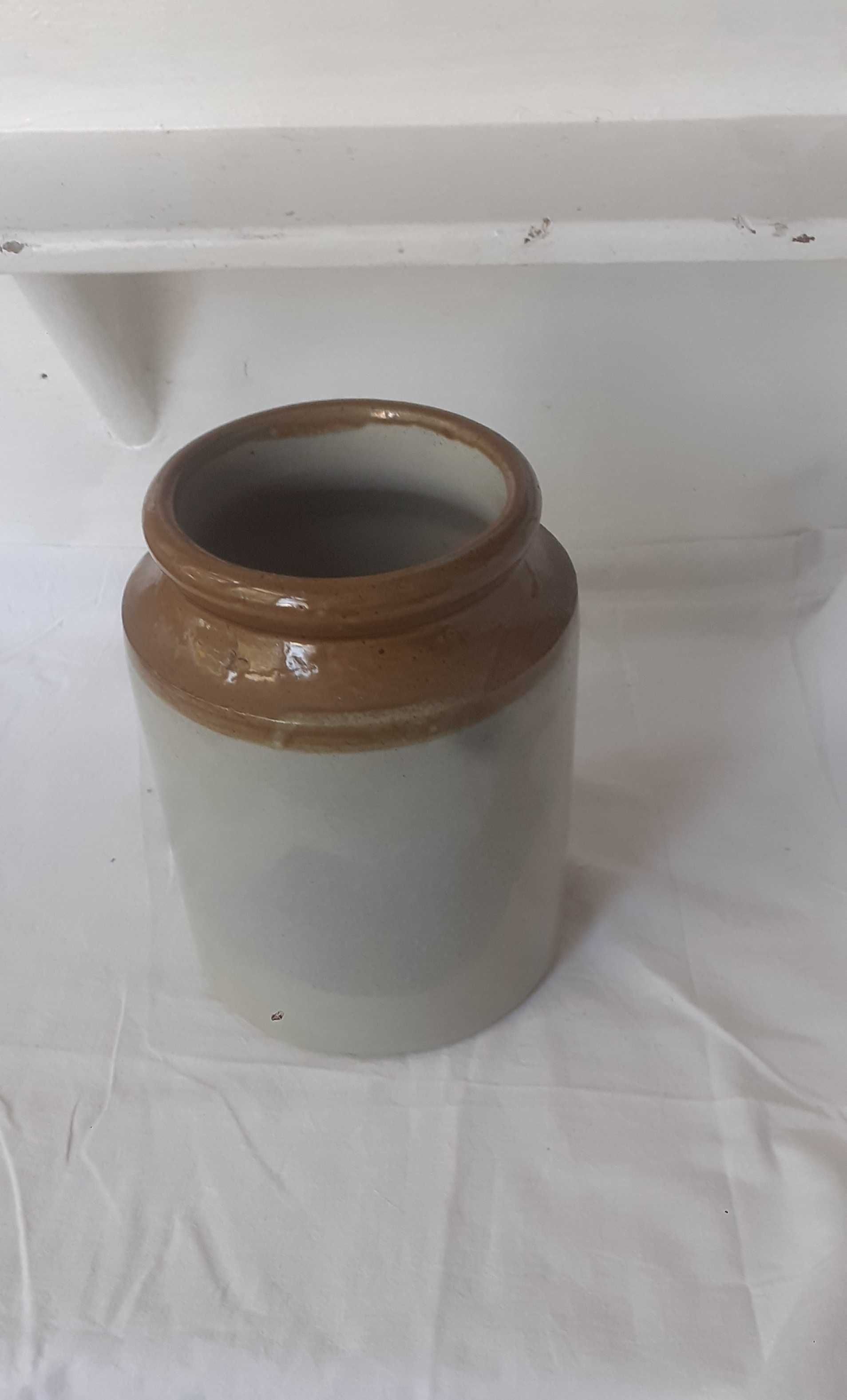 Stary słój pojemnik ceramiczny jak wazon