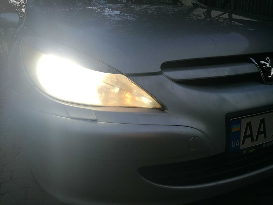 Пежо307 2002року автомат