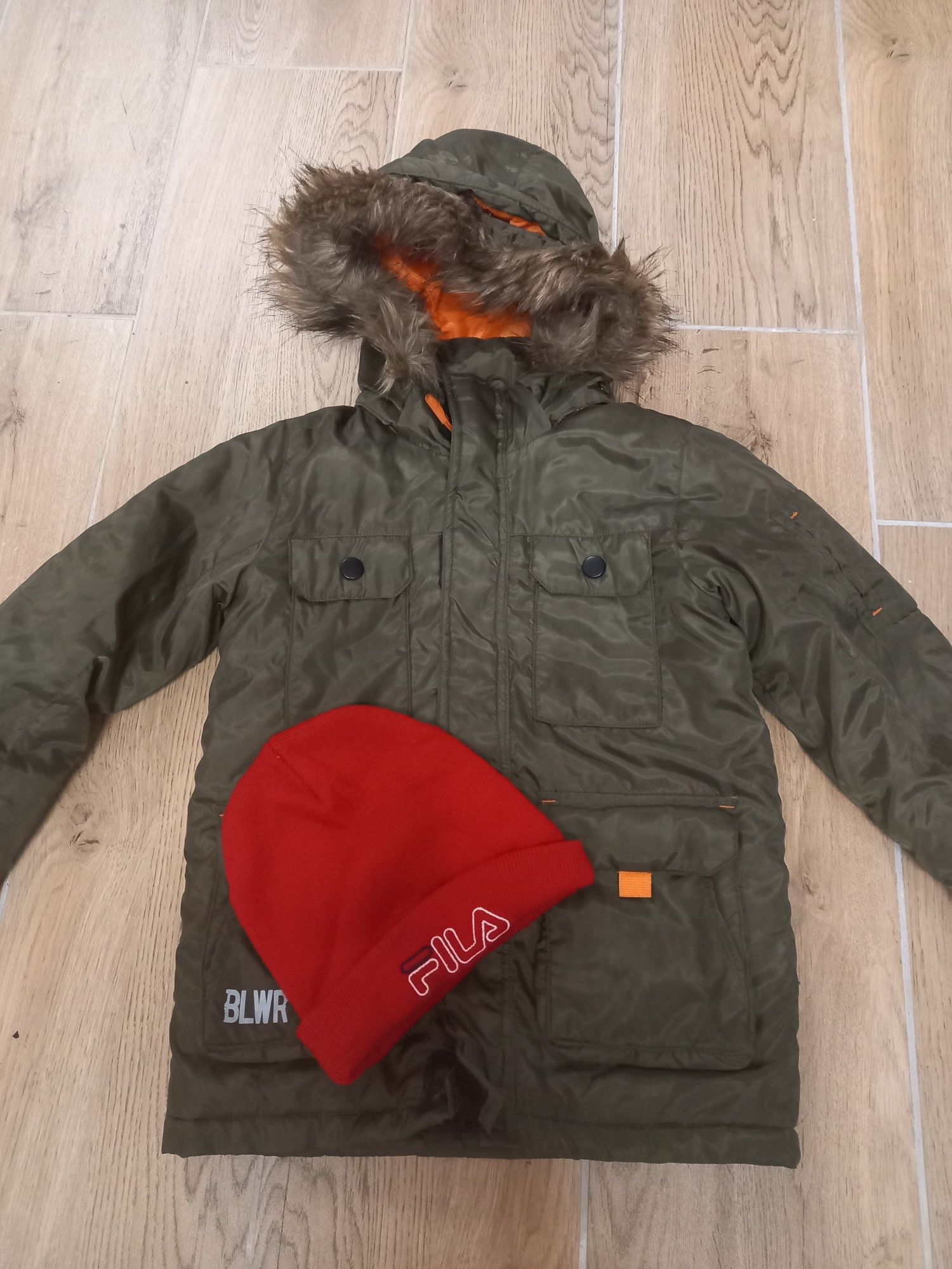 Jesienna parka z kapturem khaki 110/116 + czapka fila