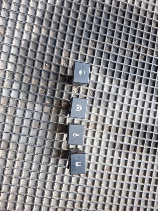 Przełącznik szyb przełącznik lusterek  rózne Iveco Daily prawy lewy