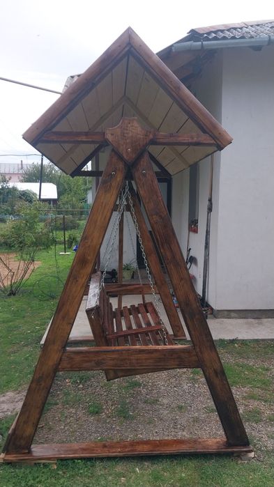 Качеля дерев'яна.