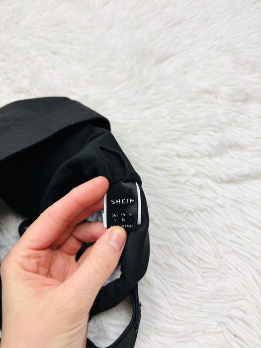 Biustonosz sportowy wypełnienie S 36 czarny