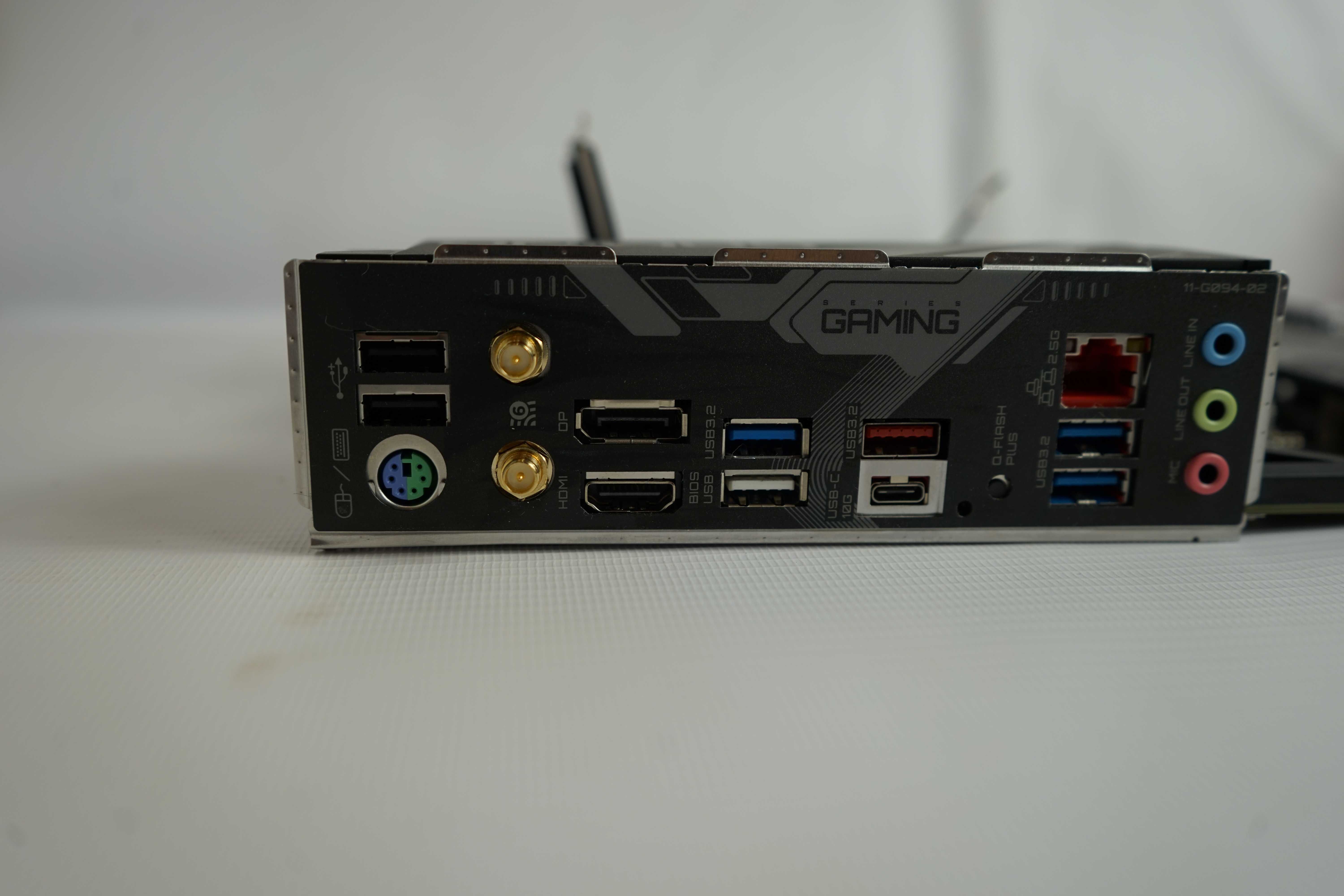 Материнська плата GiGABYTE B650 Gaming X AX