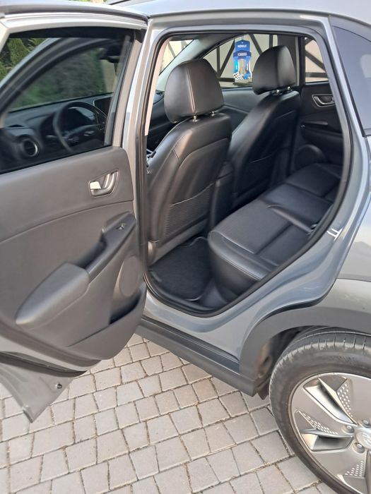 Hyundai Kona Electric 64 кВт