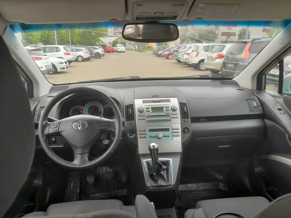 Corolla verso 1.6 benzyna 2006