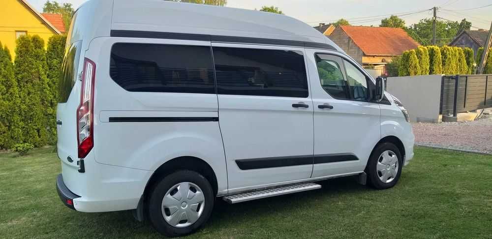 Wynajem busa  9 osobowego z kierowcą
