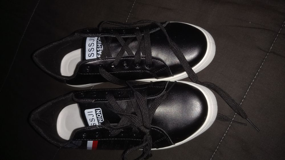 Ténis novos tam. 42