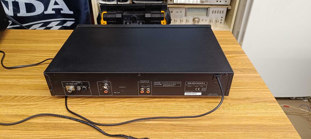 AM/FM тюнер  Marantz ST 4000