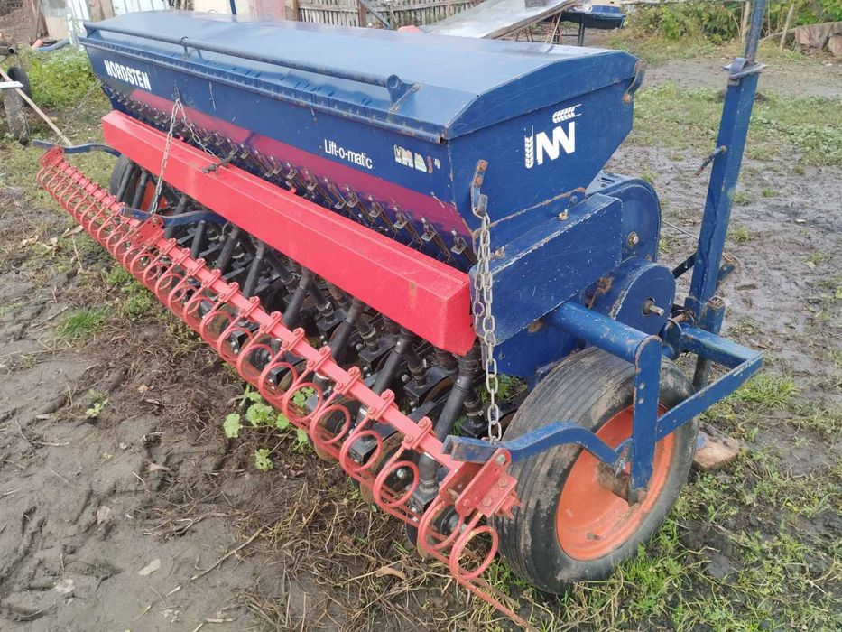 Продам сівалку Nordsten 3 м.