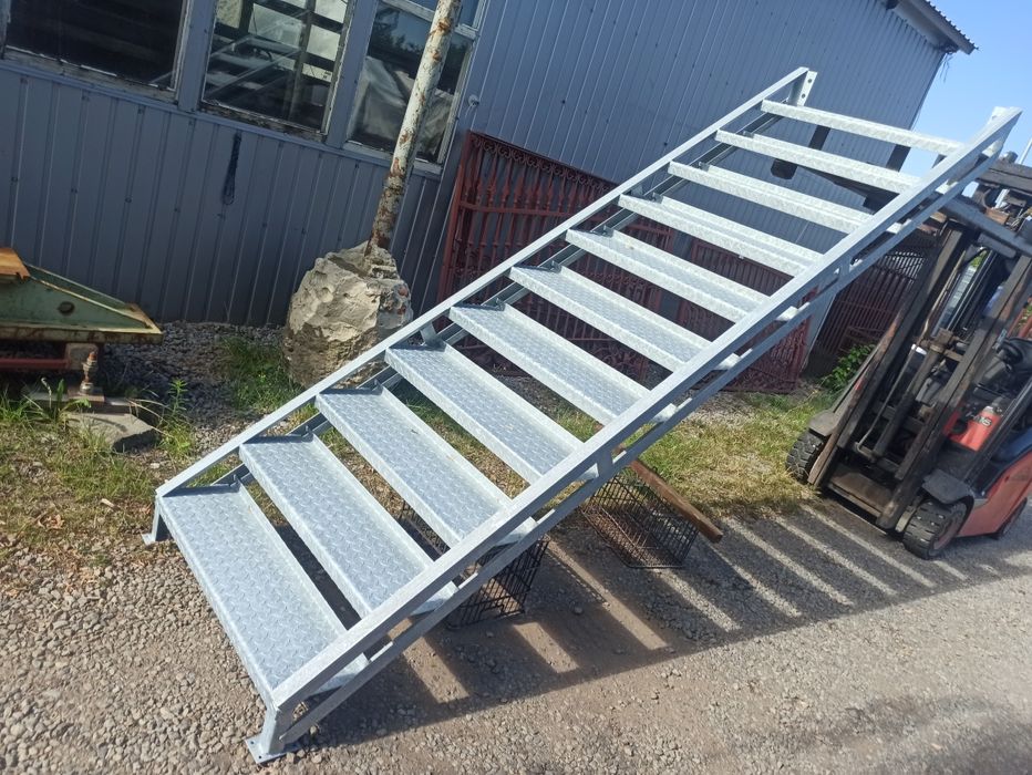 Schody metalowe ocynkowane