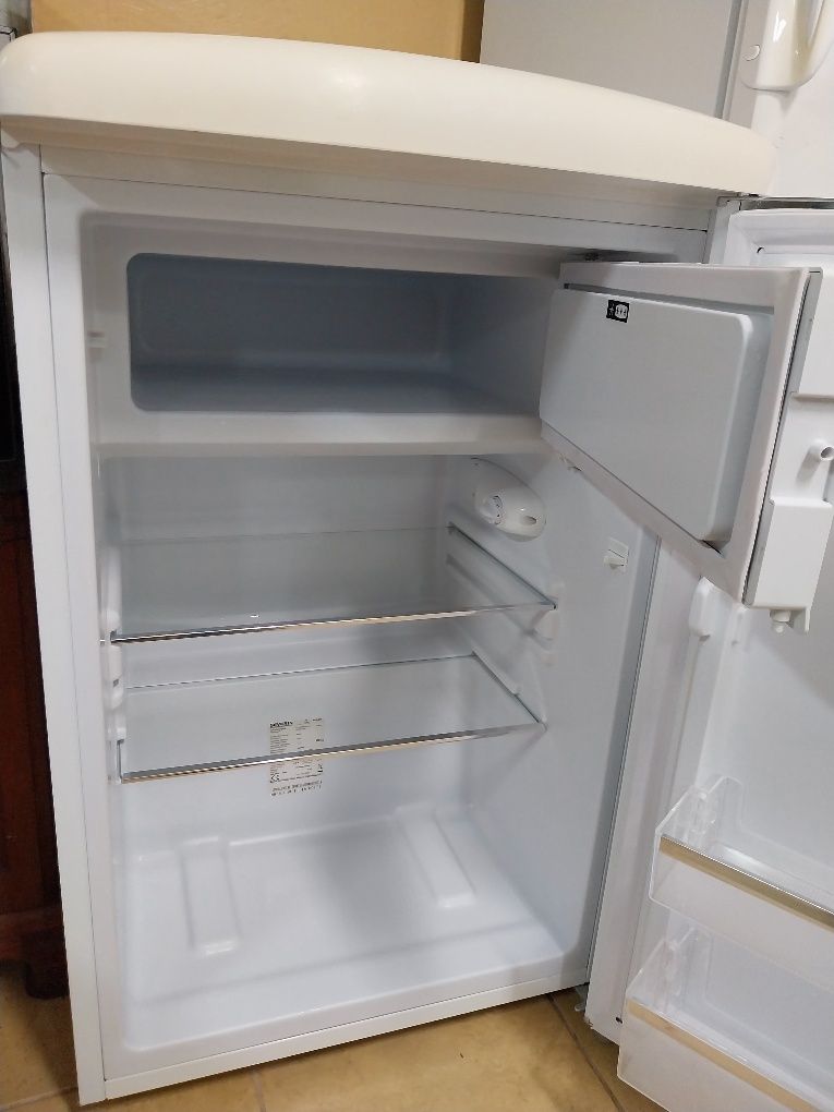 Lodówka chłodziarka retro wys. 87cm