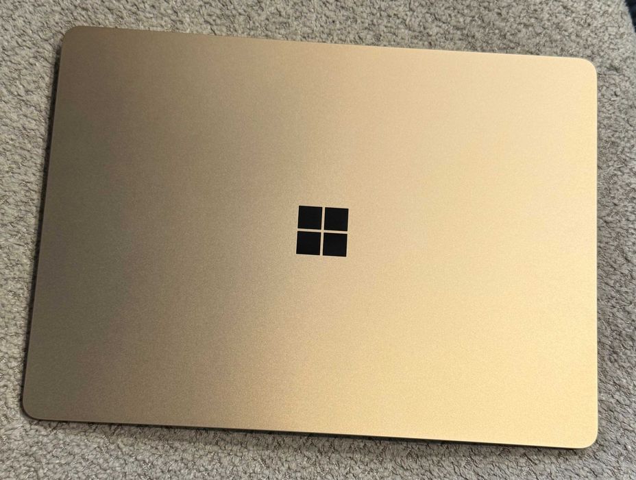 Laptop Microsoft Surface 13,8" Snapdragon X12 | SSD 512GB | RAM 16GB