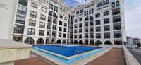 Apartamento T0+1 para férias com piscina na marginal de São Martinho
