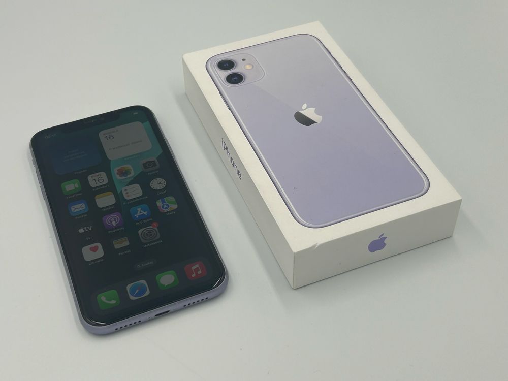 I phone 11 64gb purple