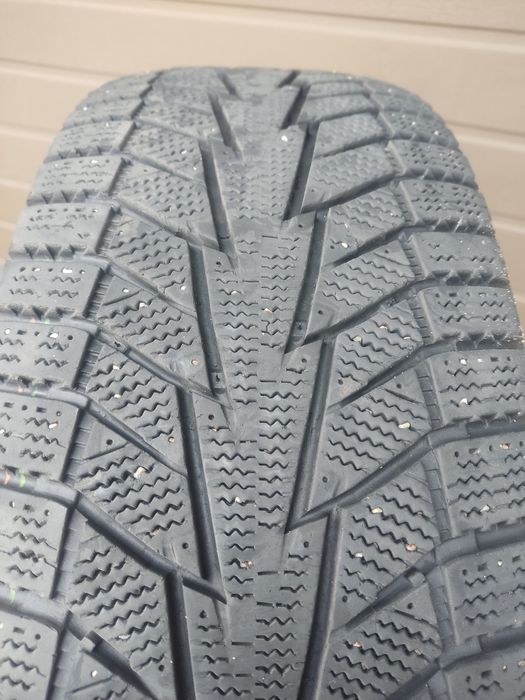 Hankook Winter I*Cept iZ2 W616 205/65 R15 99T XL