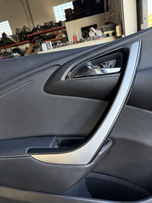 Forra Porta Condutor Opel Astra J