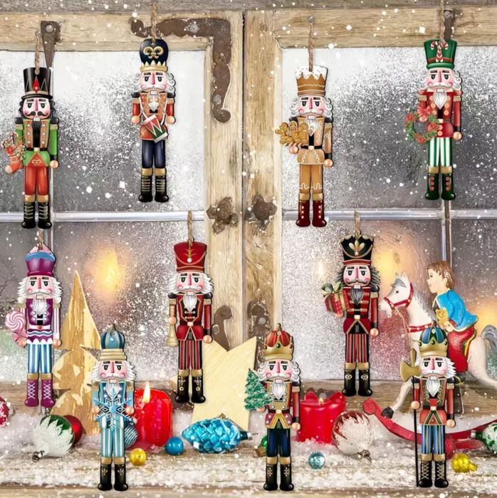 Набір ялинкові прикраси 12 шт лускунчики деревʼяні